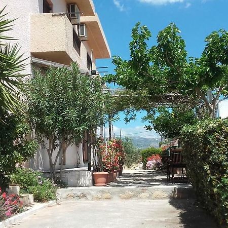 Villa Victoria Makrýgialos 외부 사진
